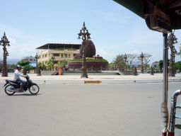 Памятник дуриану
