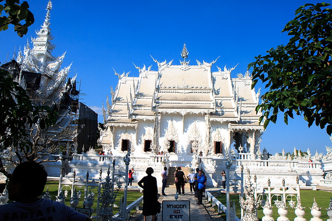 Белый храм отреставрировали после землятрясения